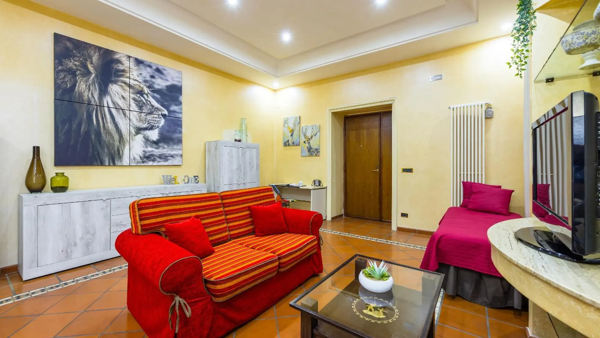 Yellow City Apartment By Wonderful Italy location